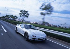 【2024年最新版】車検費用を大幅に節約！信頼できる格安車検店の徹底ガイド